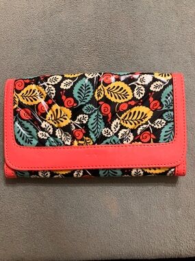 Vera Bradley Coral Trim Leaf Print Wallet